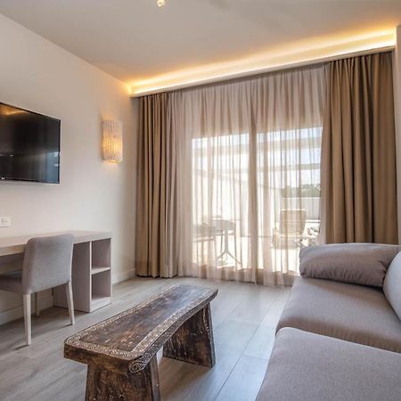 Aljarafe Suites By Qhotels Gelves エクステリア 写真